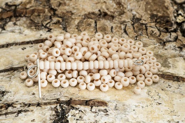 Seed Beads opak 2,6 mm, Puder (20g)