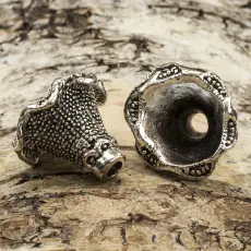 Pärlhållare Blomkjol 21x22 mm, Antiksilver (st)