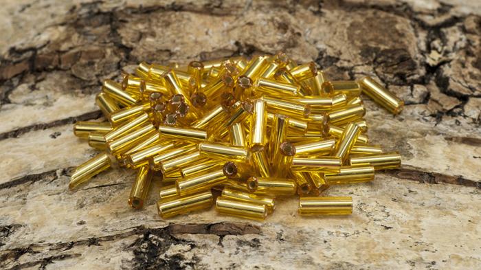 Bugle Beads silverlined 2x7 mm, Guldfärg (20g)