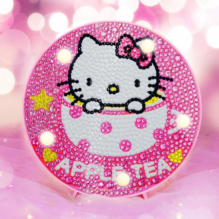 Diamond Painting Lampa, Hello Kitty Apple Tea