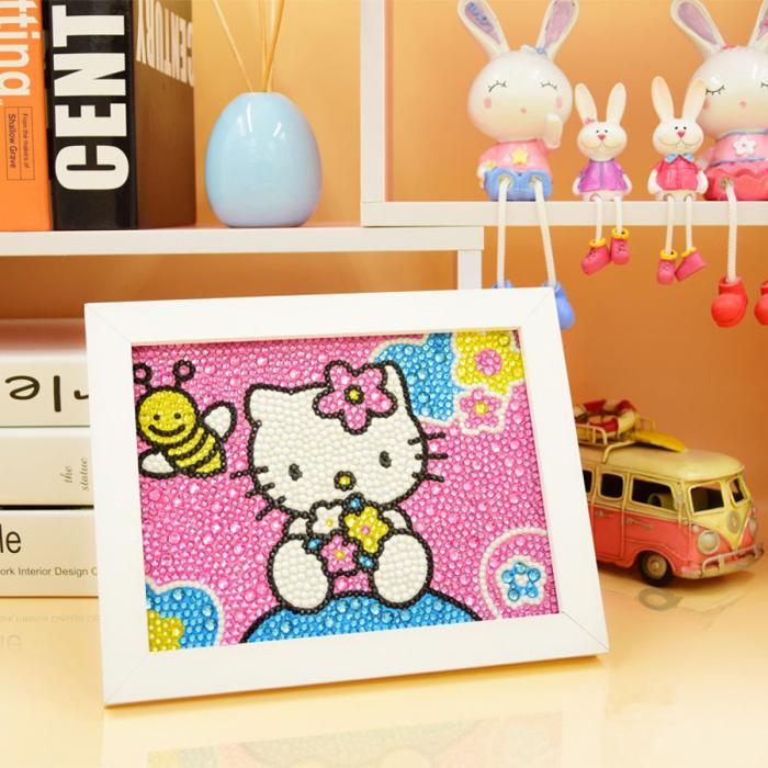 Diamond Painting med ram, Hello Kitty blomma