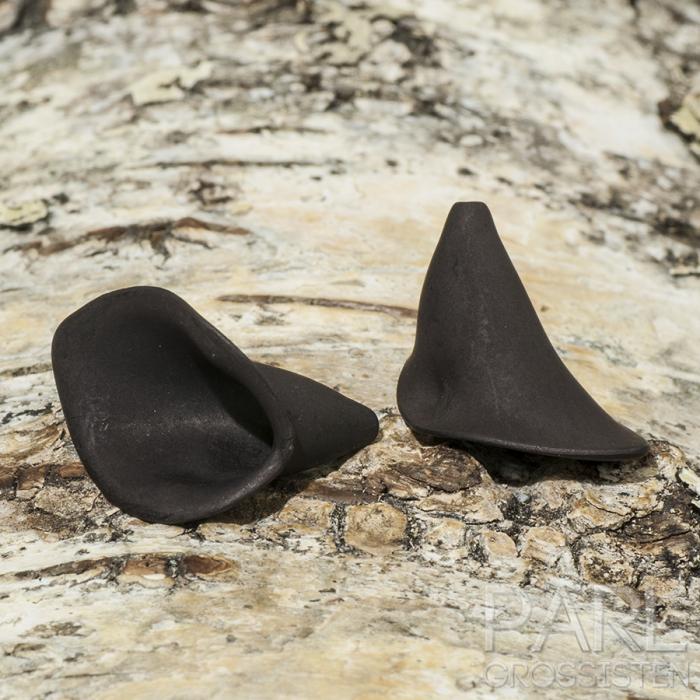Pärlhållare Kalla frostad akryl 21x19 mm, Svart (10st)