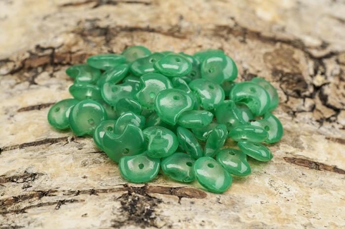 Glaspärla chip 7-8 mm, Havsgrön/Klar (10g)