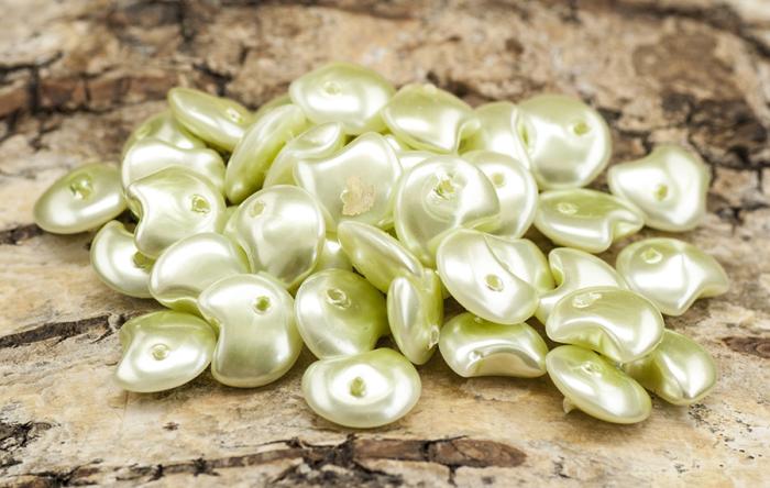Glaspärla chip 7-8 mm, Limegrön (10g)