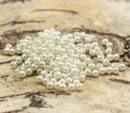 Rund akrylpärla 3 mm, Ljusgrön (5g)