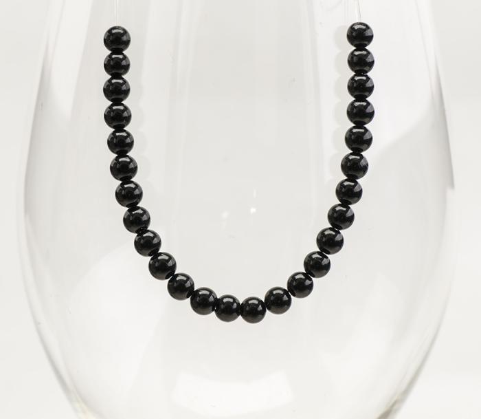 Pärla jade 4 mm, Svart (10st)