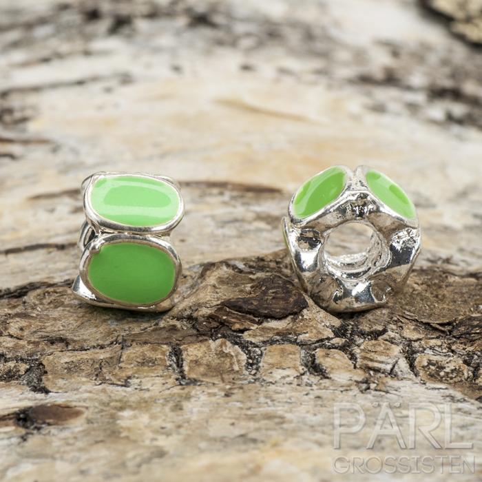 Ormlänkspärla emalj 11x8 mm, Ljusgrön/Silverfärg (st)